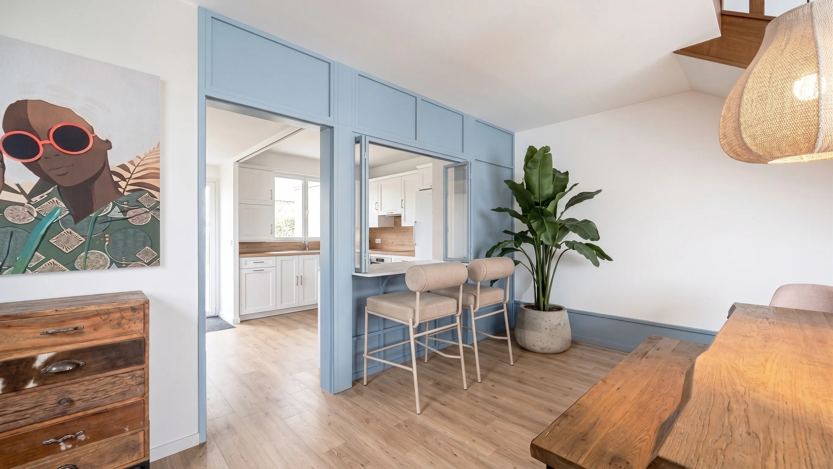 Aménagement d’un appartement à Saint Nazaire :  Conception et décoration des espaces, agencement sur mesure, création d'ambiances colorées. Alexandre Cousseau, Architecte d’intérieur à Redon.