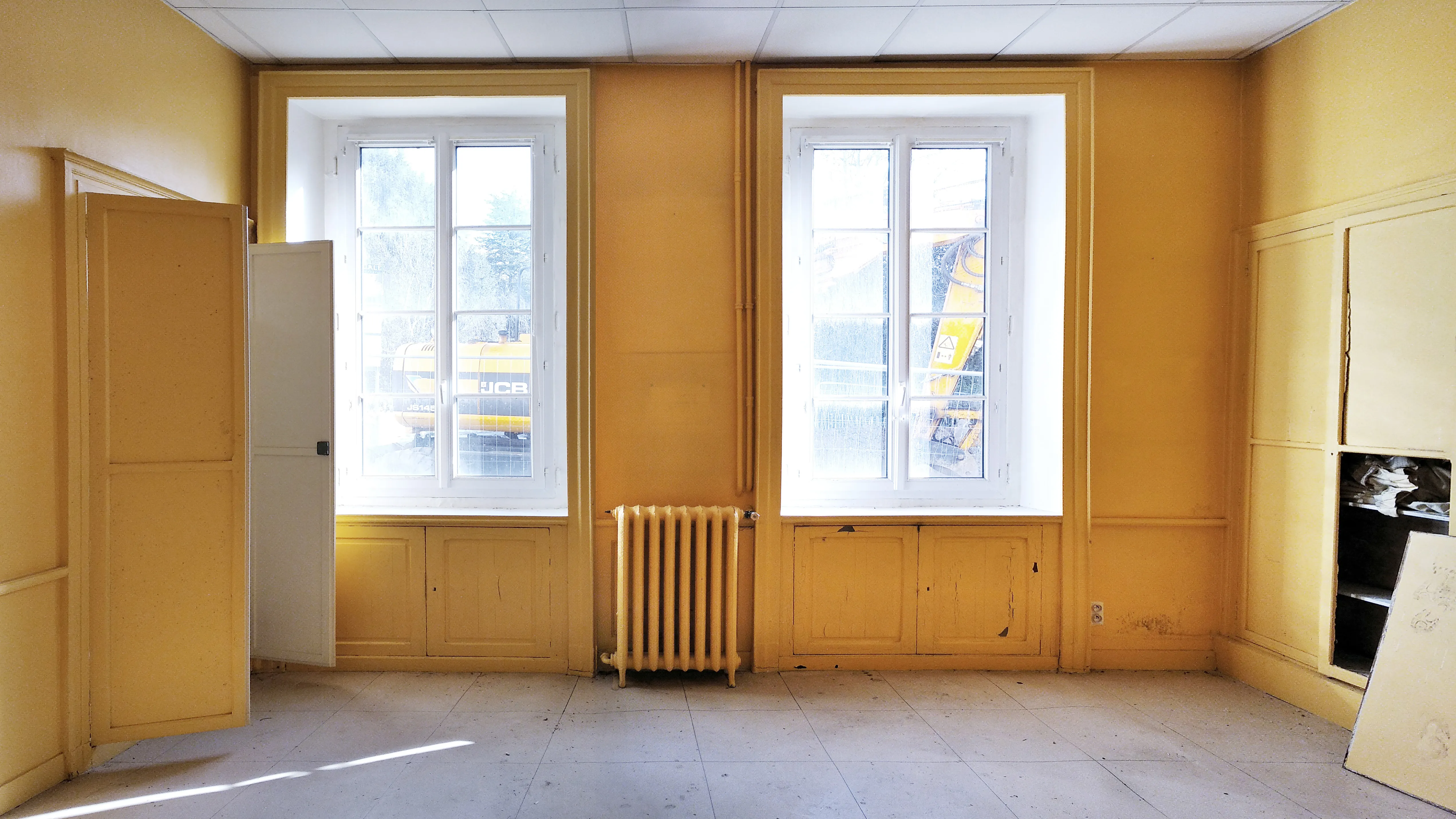 Projet Persagotière - Projet professionnel de bureaux Nantes en Loire Atlantique proche de Redon. Réhabilitation d'un château classé au patrimoine en espace de travail partagés : bureaux de coworking.
Contexte de télétravail. Alexandre Cousseau architecte d'intérieur à Redon Pays de la Loire